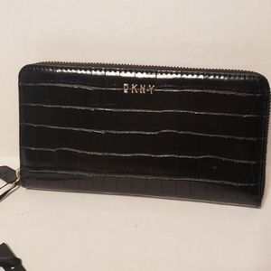 DKNY black wallet NWT